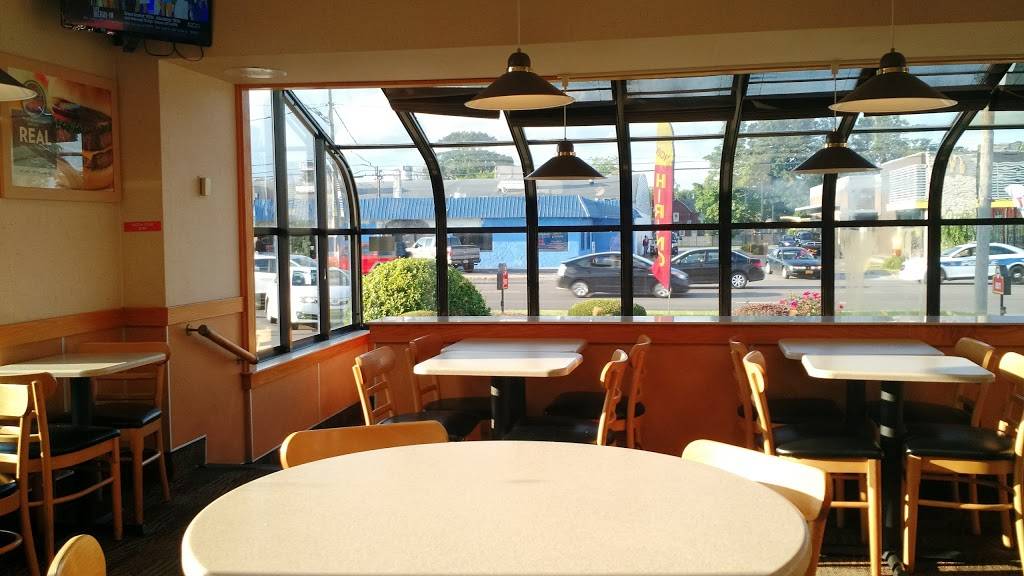 Wendys | restaurant | 315 Oriskany Blvd, Yorkville, NY 13495, USA | 3157367442 OR +1 315-736-7442