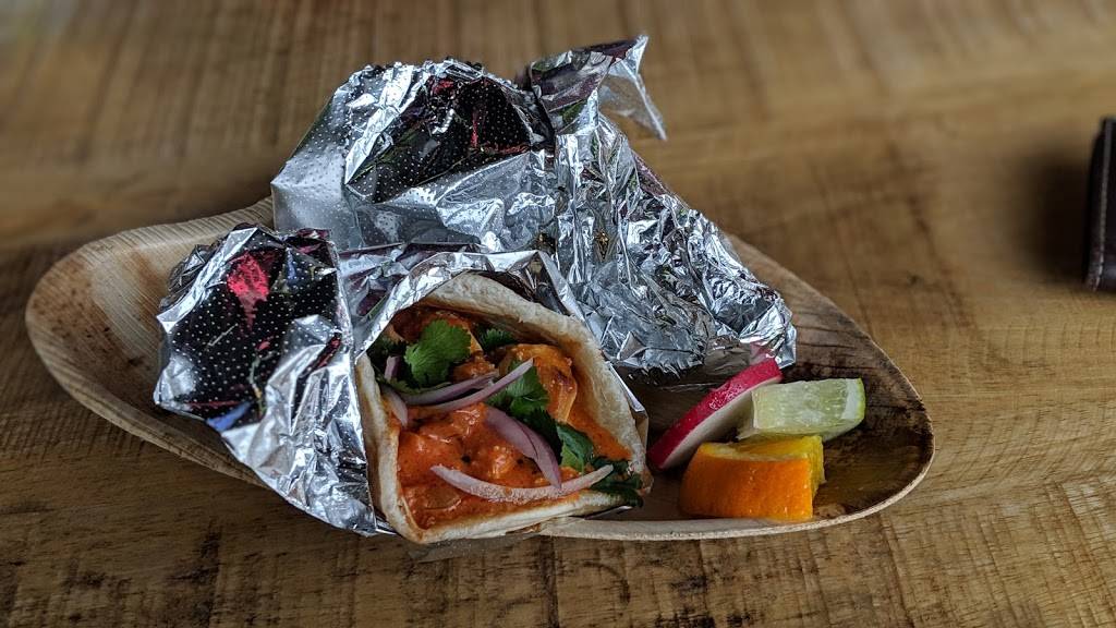 Khana Indian Grill | restaurant | 2101 N College Ave, Fayetteville, AR 72703, USA | 4792874736 OR +1 479-287-4736