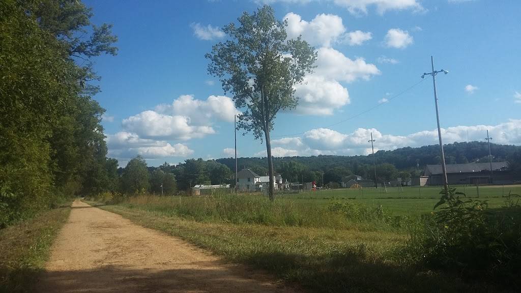 Long Shot Saloon | restaurant | 201 Main St, Norwalk, WI 54648, USA | 6088237277 OR +1 608-823-7277