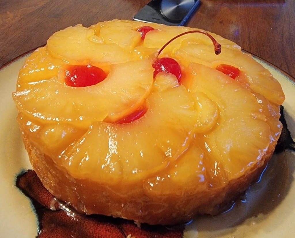 Dahlias Bistro | restaurant | 125 W St Paul Ave, Waukesha, WI 53186, USA | 2624442731 OR +1 262-444-2731