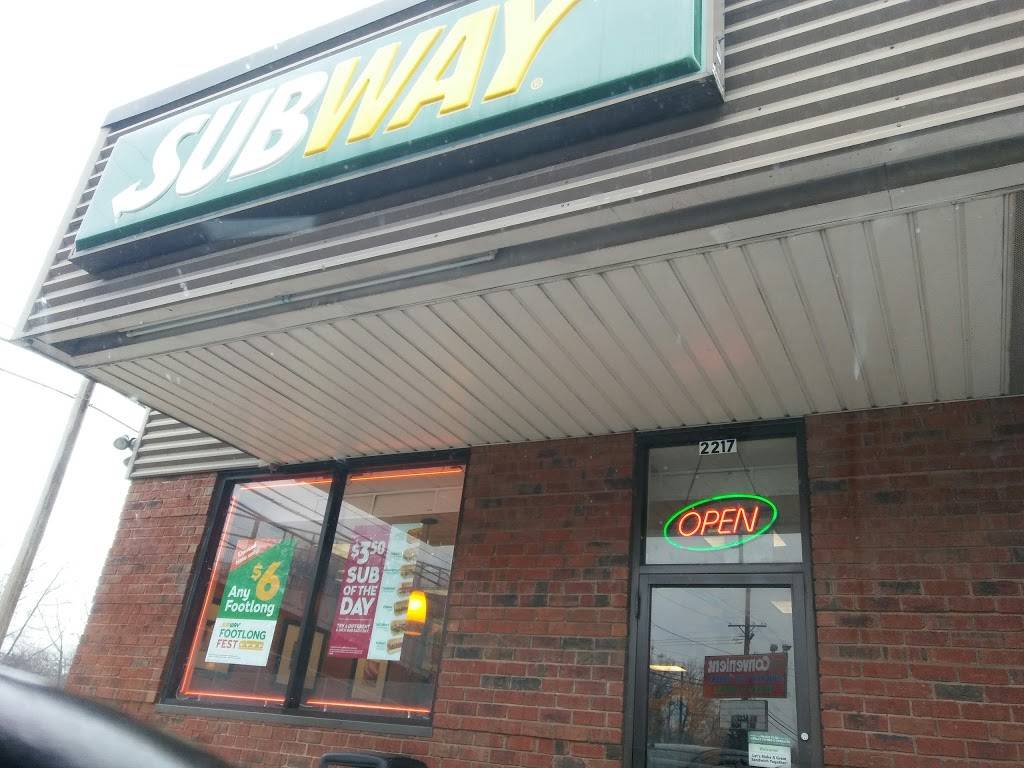 Subway | restaurant | 2217 E 42nd St, Lorain, OH 44055, USA | 4402777870 OR +1 440-277-7870