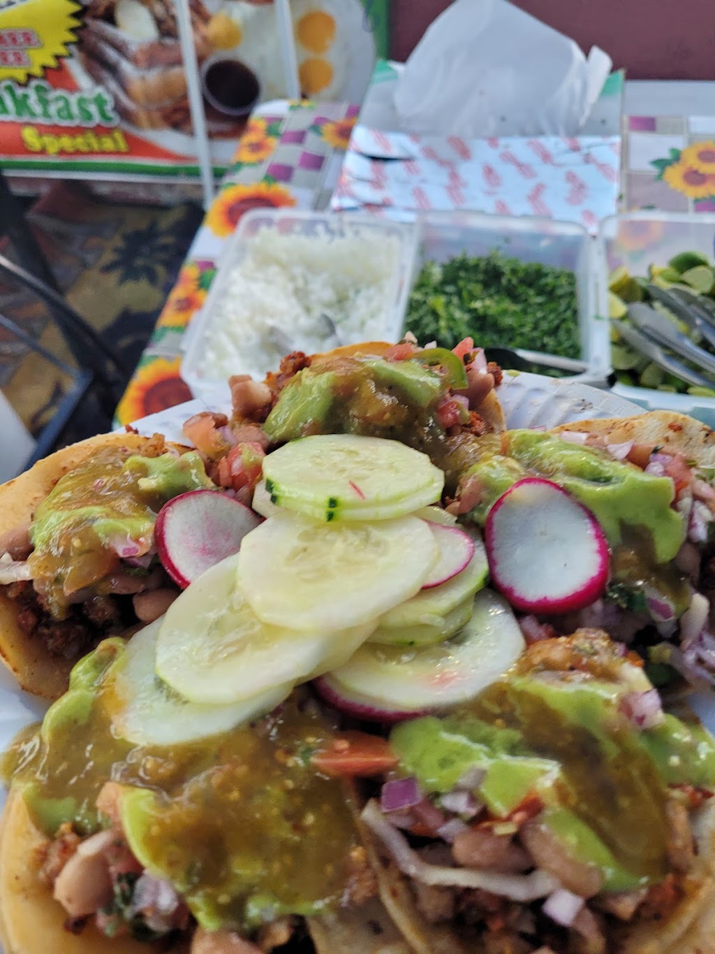 El taco locochon | restaurant | 60th and, Vermont Ave, Los Angeles, CA 90047, USA | 3237620905 OR +1 323-762-0905