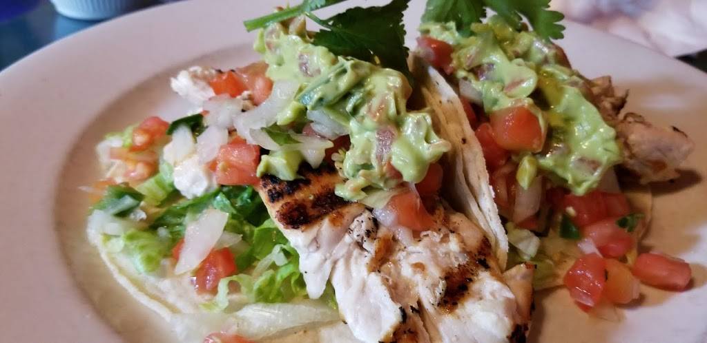 Cafe Azteca | restaurant | 180 Common St, Lawrence, MA 01840, USA | 9786897393 OR +1 978-689-7393