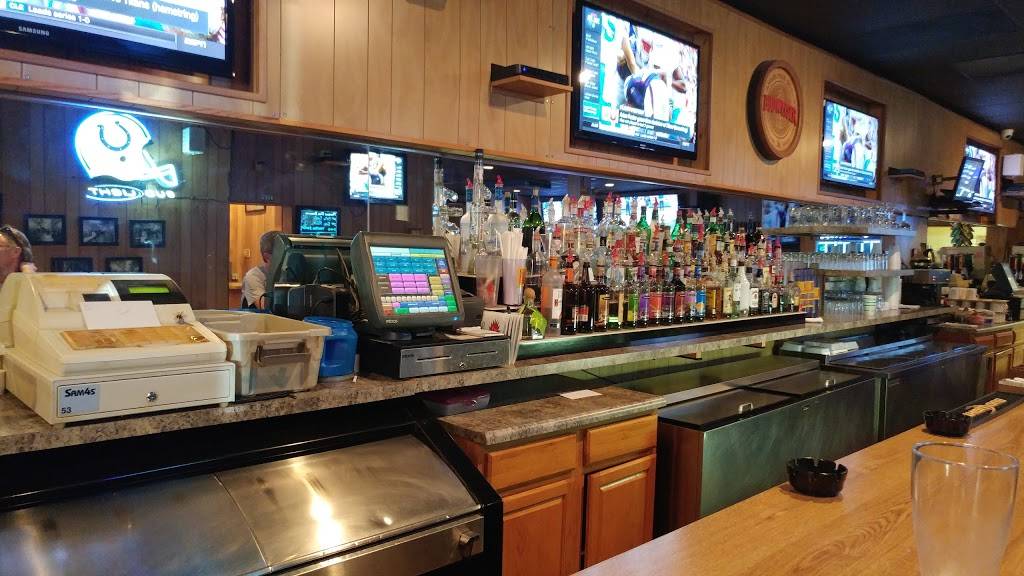 A & B Cafe | restaurant | 110 N Main St, Winchester, IN 47394, USA | 7655842690 OR +1 765-584-2690