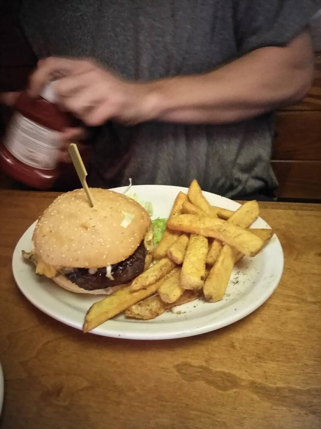 Texas Roadhouse | restaurant | 1736 Merritt Blvd, Dundalk, MD 21222, USA | 4102822310 OR +1 410-282-2310