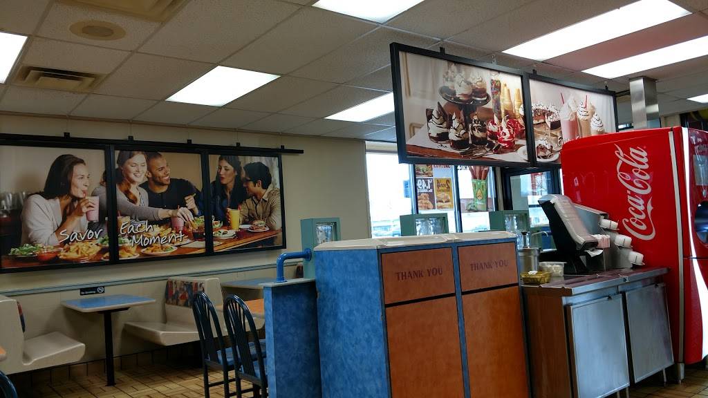 Burger King | restaurant | 7430 Rockville Rd, Indianapolis, IN 46214, USA | 3172712538 OR +1 317-271-2538