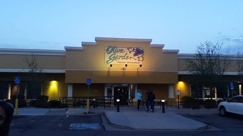Olive Garden Italian Restaurant | meal takeaway | 513 N Academy Blvd, Colorado Springs, CO 80909, USA | 7195911210 OR +1 719-591-1210