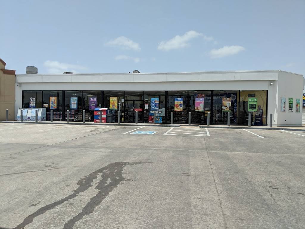 QMart | restaurant | 13111 Farm to Market Rd 529, Houston, TX 77041, USA | 7139837000 OR +1 713-983-7000