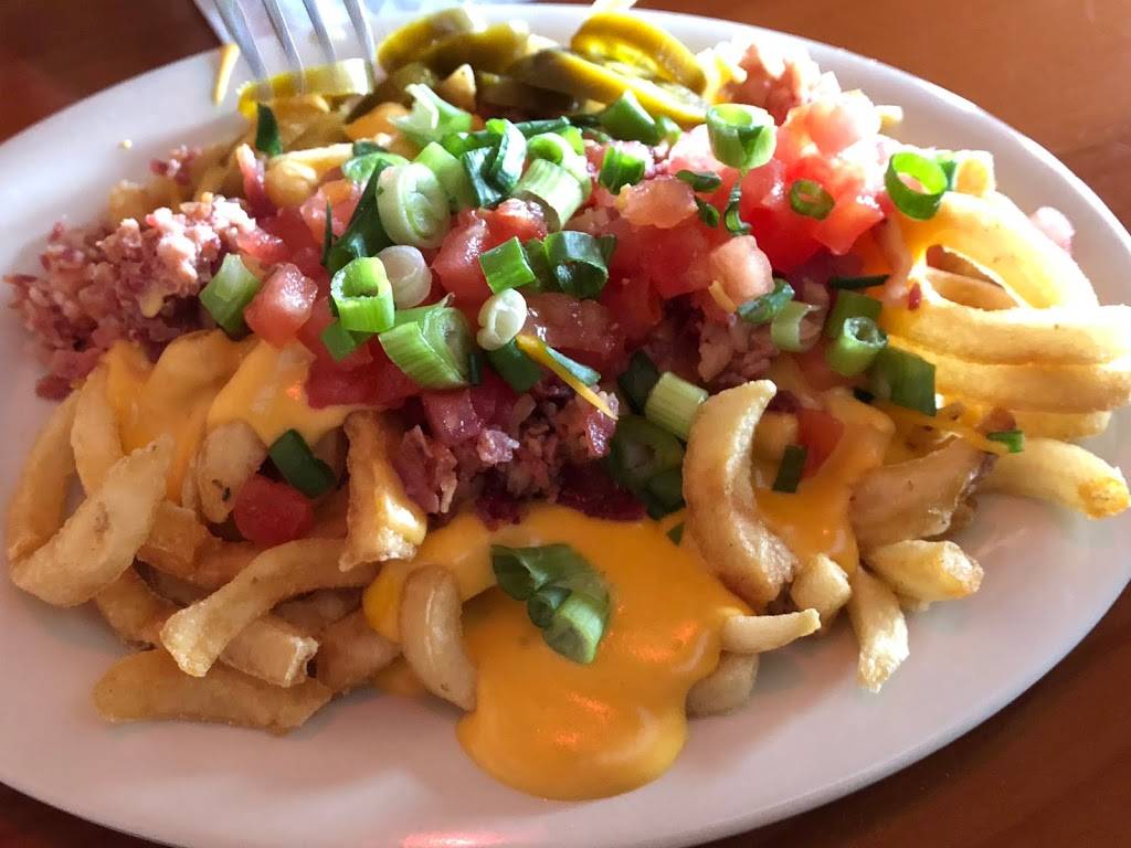 Roosters | restaurant | 1414 N 21st St, Newark, OH 43055, USA | 7403668722 OR +1 740-366-8722