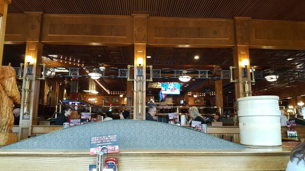 Chelos Hometown Bar & Grille | restaurant | 2225 Post Rd, Warwick, RI 02886, USA | 4017377299 OR +1 401-737-7299