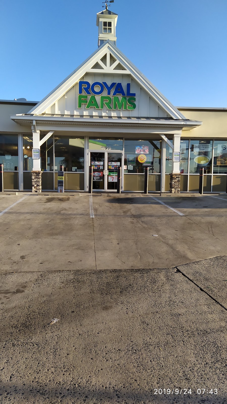 Royal Farms | meal takeaway | 4820 ODonnell St, Baltimore, MD 21224, USA | 4103874337 OR +1 410-387-4337