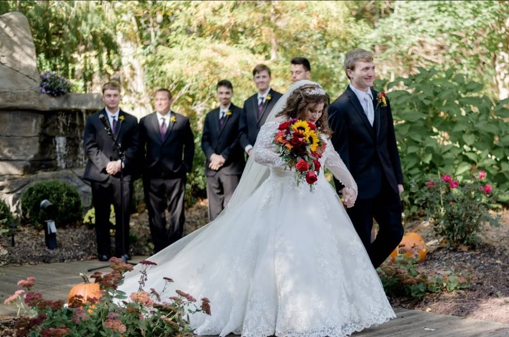 Carmens Country Inn and Gardens | restaurant | 364 Freedom Rd, Drums, PA 18222, USA | 5704553700 OR +1 570-455-3700