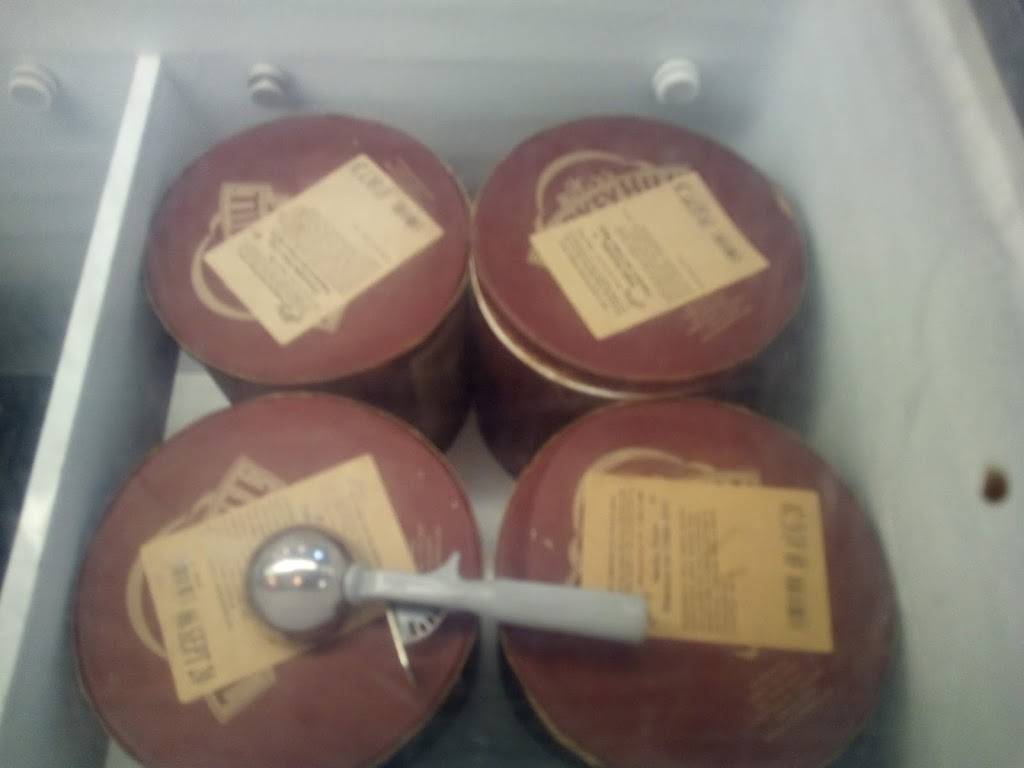 Prancers Ice Cream | restaurant | 76 Lake St, Le Roy, NY 14482, USA | 5855025024 OR +1 585-502-5024