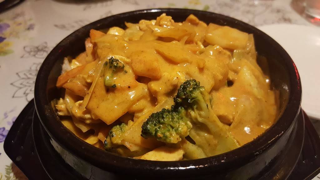 Mais Restaurant Authentic Vietnamese Cuisine | restaurant | 4812 Bryan St #100, Dallas, TX 75204, USA | 2148269887 OR +1 214-826-9887