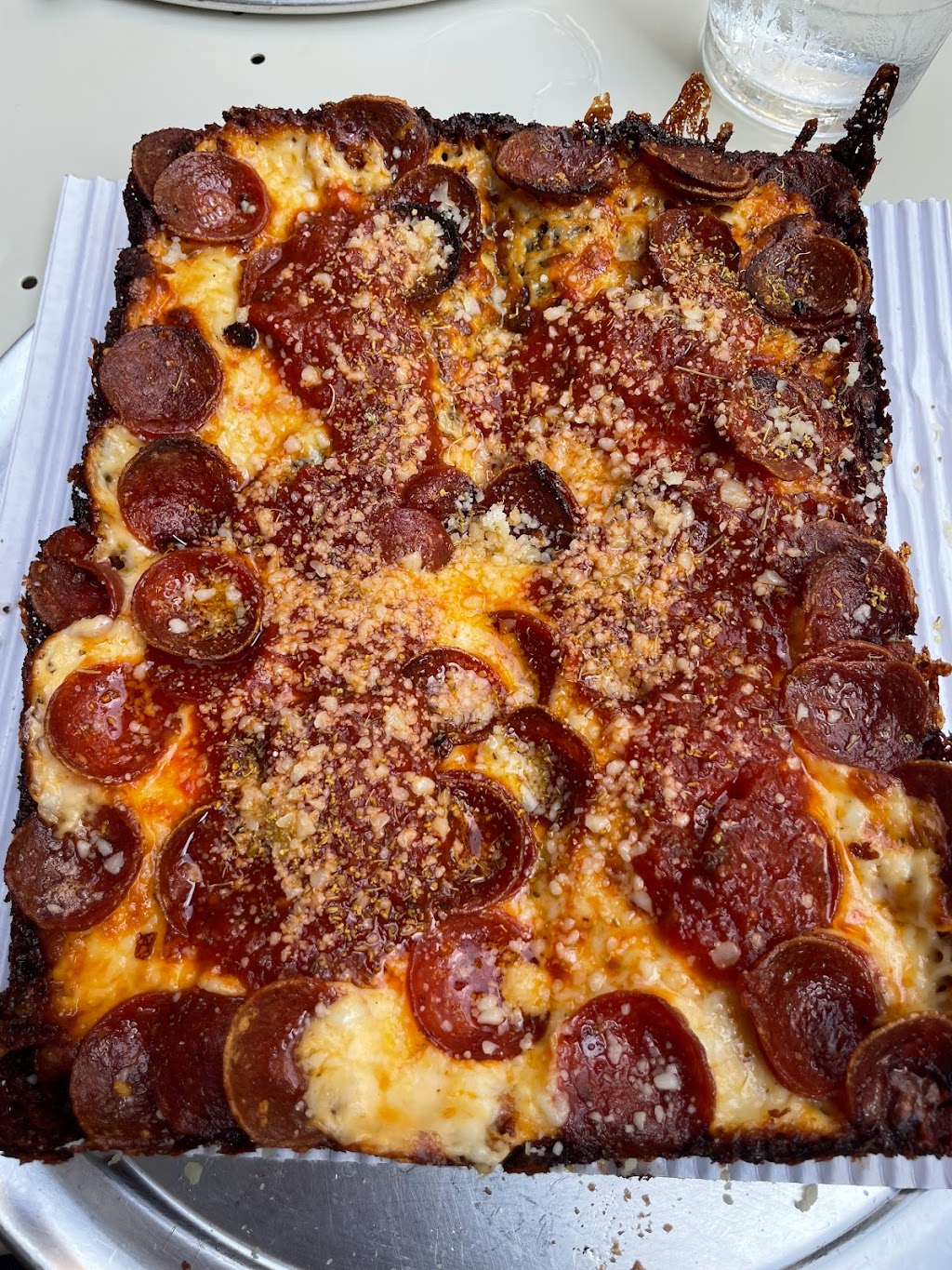 dtown pizzeria | restaurant | 7326 Santa Monica Blvd, West Hollywood, CA 90046, USA | 3232292235 OR +1 323-229-2235