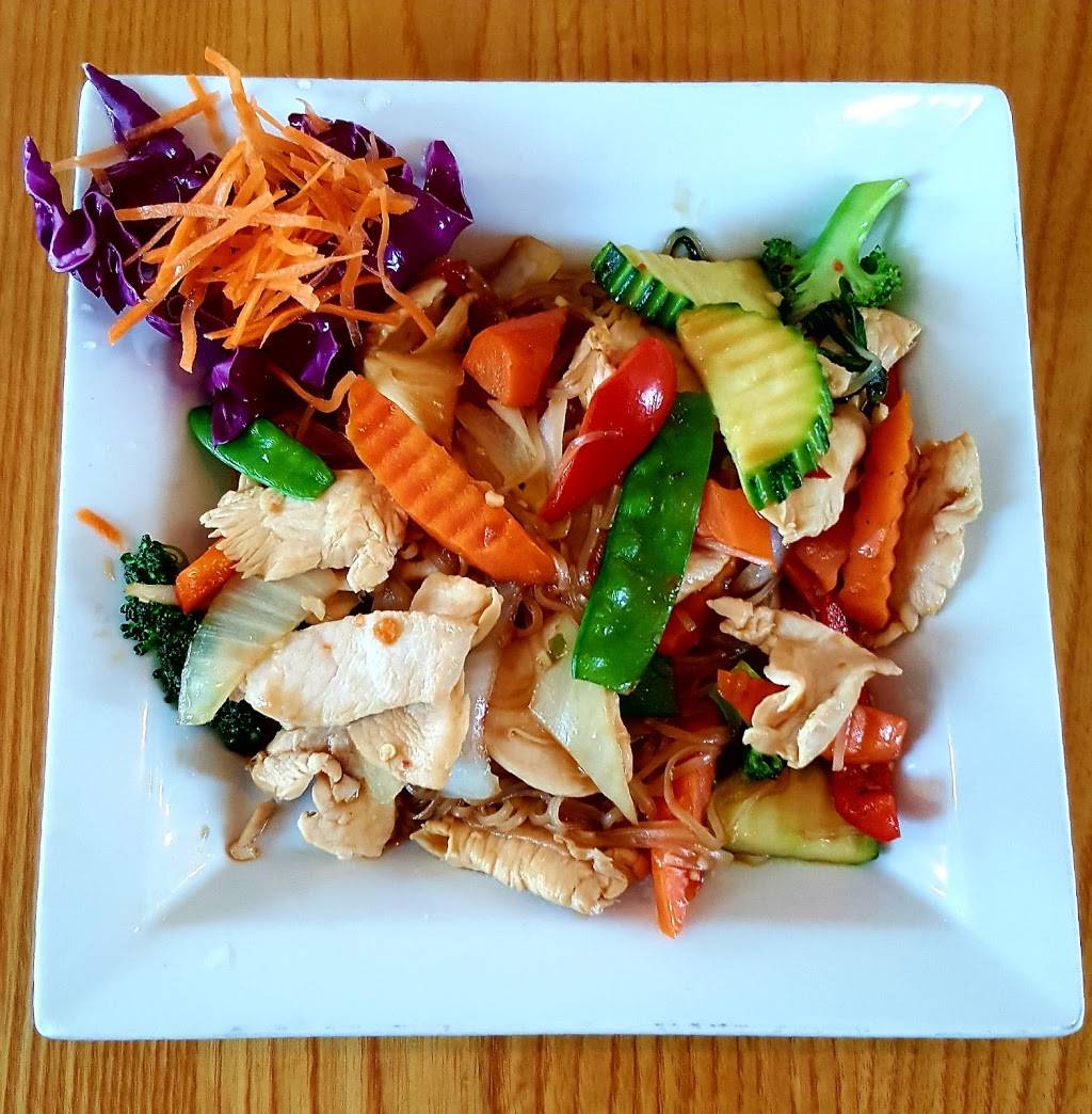 Alice Thai | restaurant | 3929 Battleground Ave, Greensboro, NC 27410, USA | 3369074009 OR +1 336-907-4009