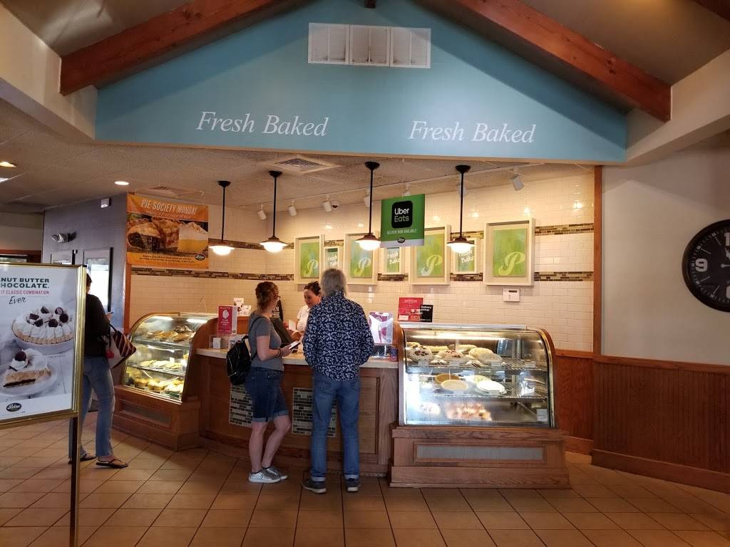 Perkins Restaurant & Bakery | restaurant | 27941 Crown Lake Blvd, Bonita Springs, FL 34135, USA | 2394980300 OR +1 239-498-0300