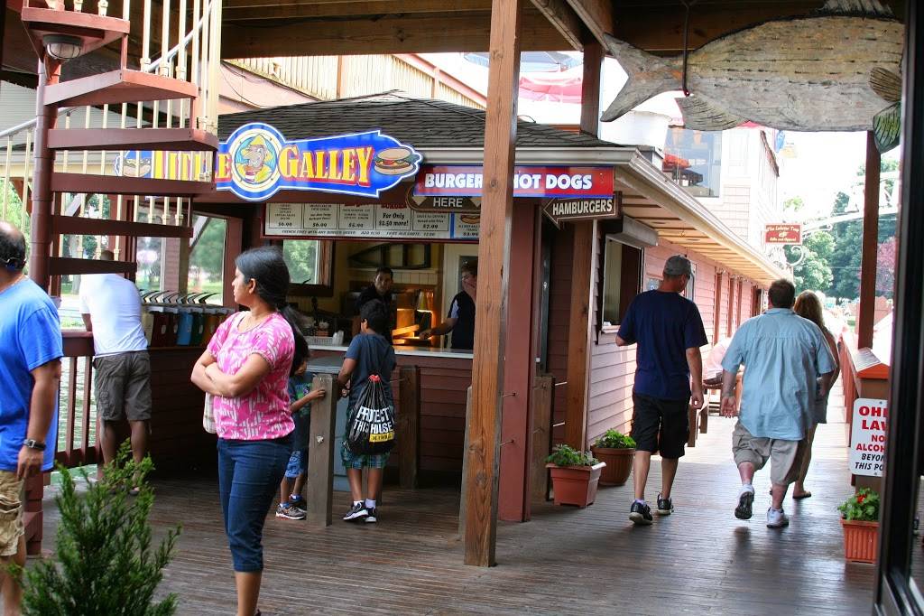 The Boardwalk | restaurant | 341 Bayview Ave, Put-In-Bay, OH 43456, USA | 4192853695 OR +1 419-285-3695