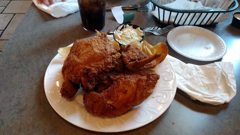 5th Quarter Sports Bar & Banquet Hall | restaurant | 2101 American Dr, Little Chute, WI 54140, USA | 9206879751 OR +1 920-687-9751