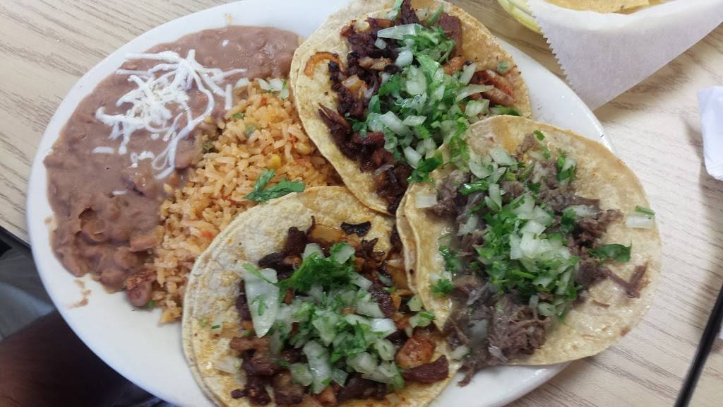 El Taconazo La Fiesta | restaurant | 2700 N Central Ave, Chicago, IL 60639, USA | 7738041616 OR +1 773-804-1616
