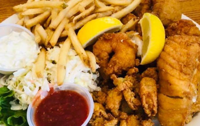 Chapins Fish & Chips and Beach Bar | restaurant | 228 Lower County Rd, Dennis Port, MA 02639, USA | 5083946900 OR +1 508-394-6900