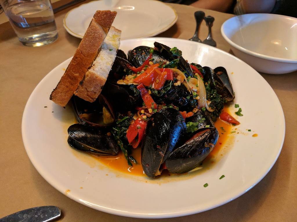 Disotto | restaurant | 310 Green Bay Rd, Highwood, IL 60040, USA | 2247659490 OR +1 224-765-9490