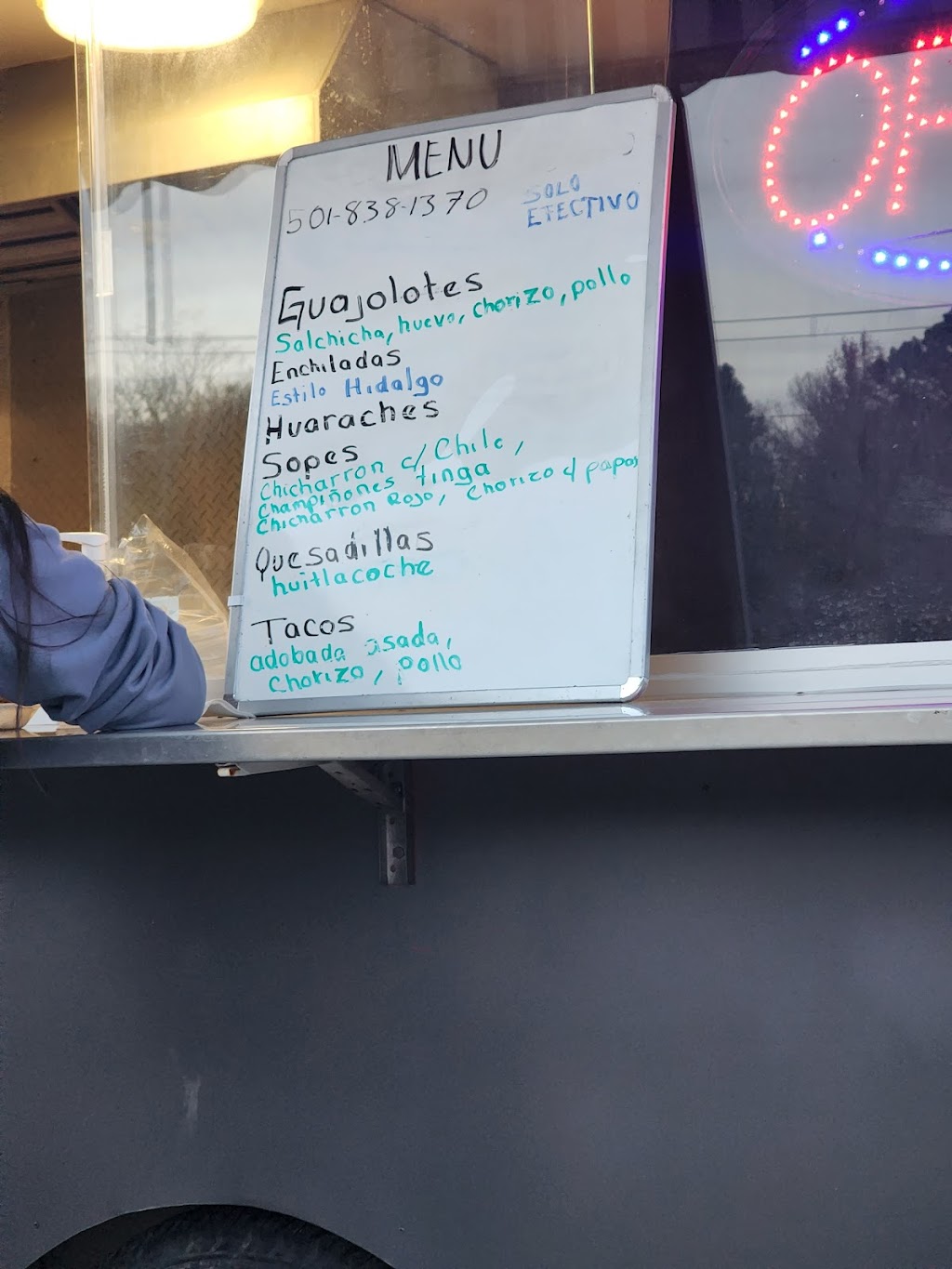 Food Truck Lonchera Hidalgo | restaurant | 7216 Colonel Glenn Rd, Little Rock, AR 72204, USA | 5018381370 OR +1 501-838-1370