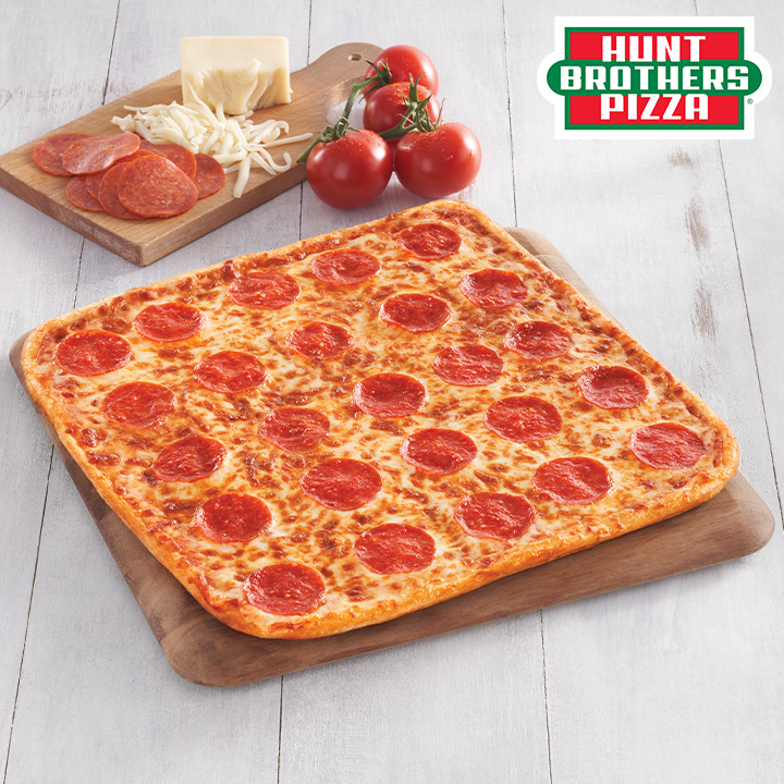 Hunt Brothers Pizza | meal takeaway | 114 N 20th St, Unionville, MO 63565, USA | 6609472100 OR +1 660-947-2100