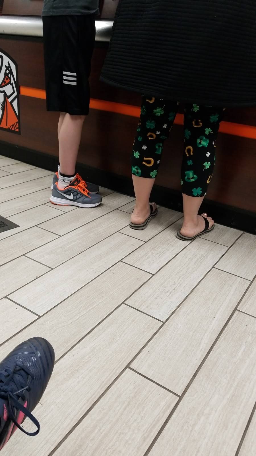 Little Caesars Pizza | meal takeaway | 1419 Commercial Ave, Anacortes, WA 98221, USA | 3608995844 OR +1 360-899-5844