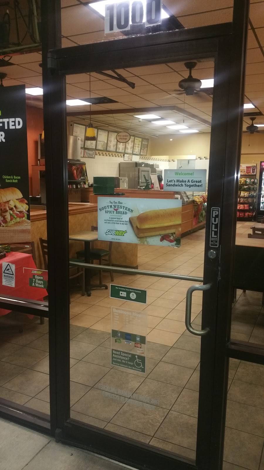 Subway Restaurants | restaurant | The Plaza at Royal Oaks, 12002 Richmond Ave Suite 1000, Houston, TX 77082, USA | 2815565061 OR +1 281-556-5061