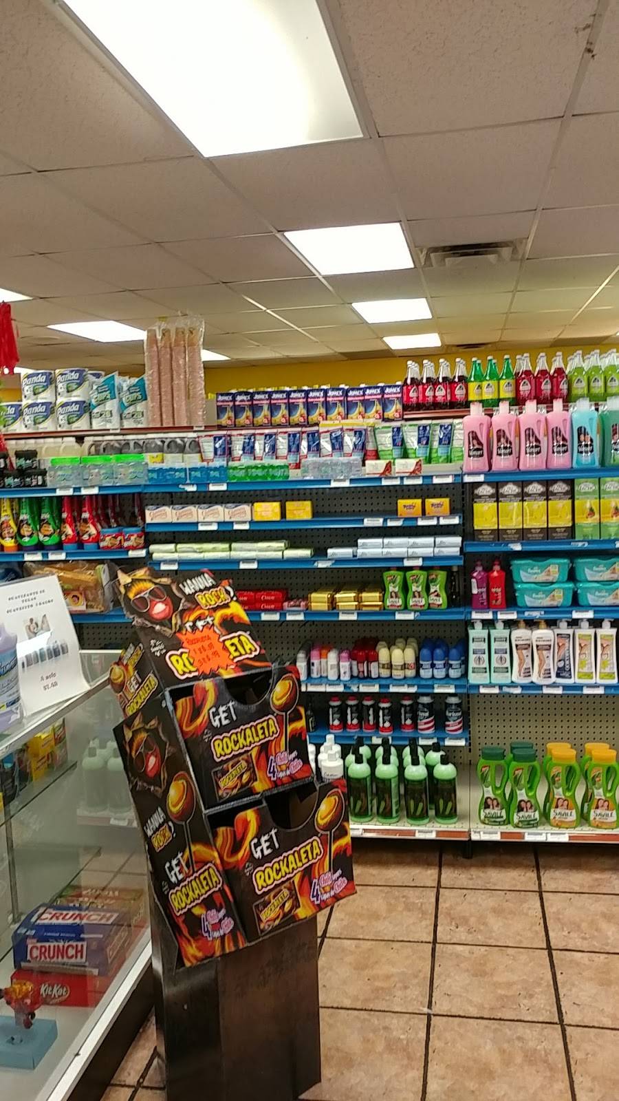 Flamingos Mexican Restaurant & Grocery | restaurant | 425 S Main St, South Bend, IN 46601, USA | 5742341546 OR +1 574-234-1546