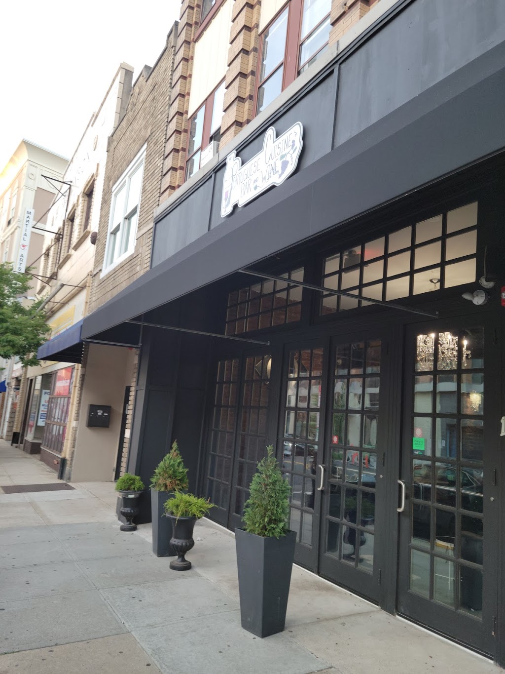 Portuguese Cuisine Bar & Wine | restaurant | 1519 Main St, Rahway, NJ 07065, USA | 7324284466 OR +1 732-428-4466