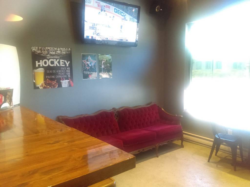 Le Poutine Bar | restaurant | 4750 Boulevard Sainte-Rose, Laval, QC H7R 5S6, Canada | 4503144343 OR +1 450-314-4343