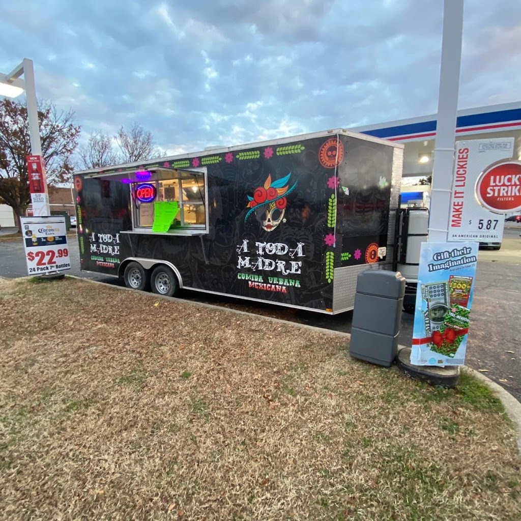 A toda madre comida urbana mexicana | meal takeaway | 8200 Preston Hwy, Louisville, KY 40219, USA | 5024452348 OR +1 502-445-2348