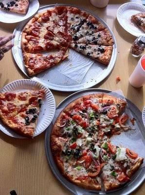Rockys Pizza | meal takeaway | 757 E Arrow Hwy, Glendora, CA 91740, USA | 6269142777 OR +1 626-914-2777