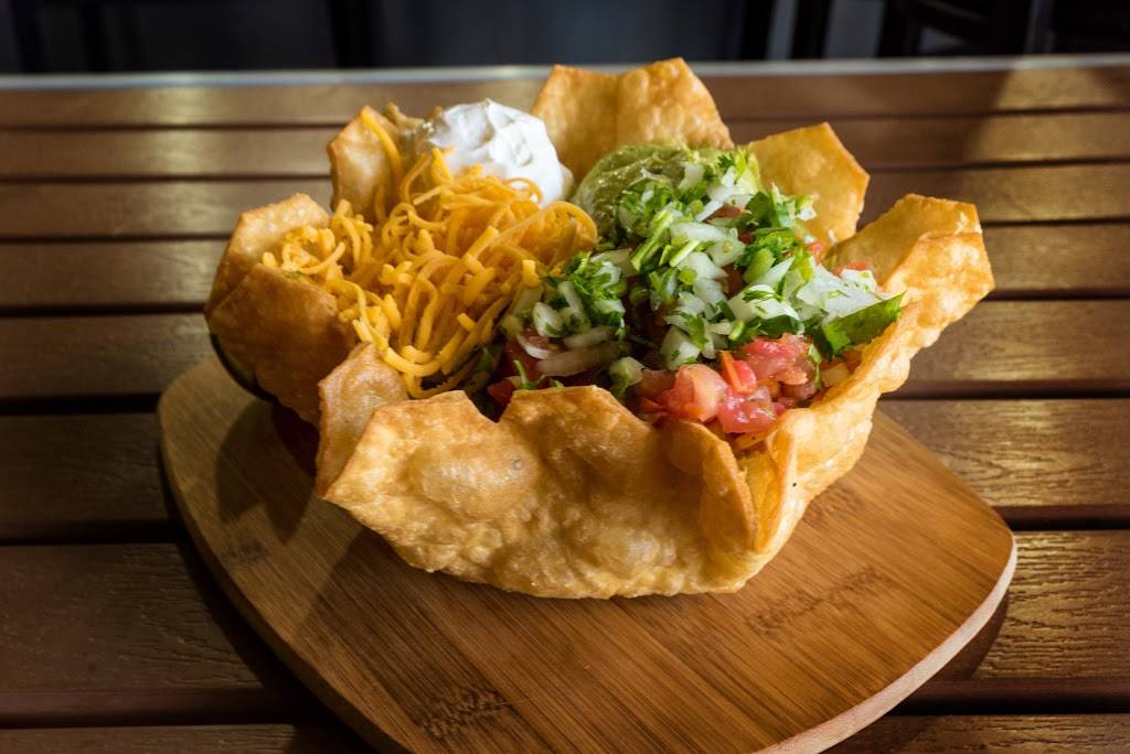 Primos Mexican Food | restaurant | 21612 Plano Trabuco Rd, Rancho Santa Margarita, CA 92688, USA | 9498580311 OR +1 949-858-0311