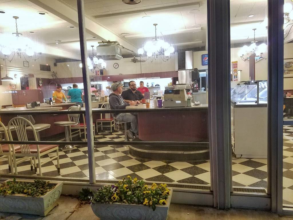 Mayberrys Restaurant | restaurant | 698 S Scales St, Reidsville, NC 27320, USA | 3363423277 OR +1 336-342-3277