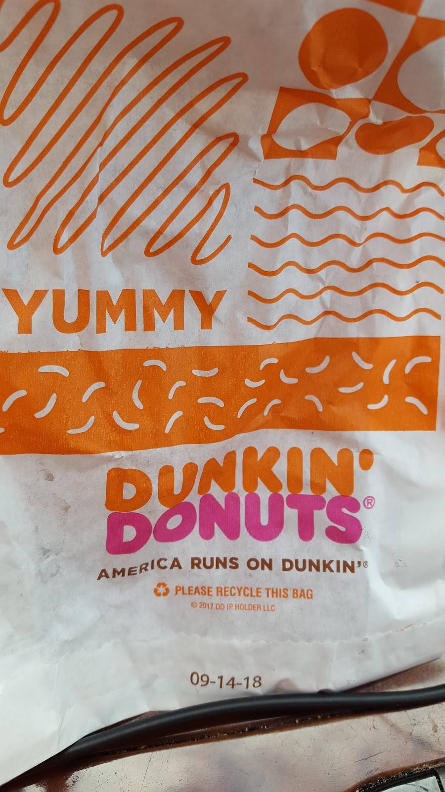 Dunkin | bakery | 319 Washington Ave, North Haven, CT 06473, USA | 2032349069 OR +1 203-234-9069