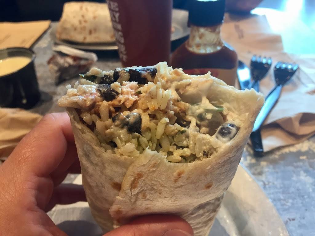 Pancheros Mexican Grill | restaurant | 704 Bridgeport Ave #103, Shelton, CT 06484, USA | 2039255800 OR +1 203-925-5800