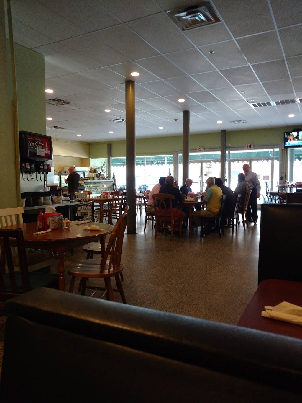 Bakers Rack | restaurant | 205 E Lafayette St, Jackson, TN 38301, USA | 7314246163 OR +1 731-424-6163