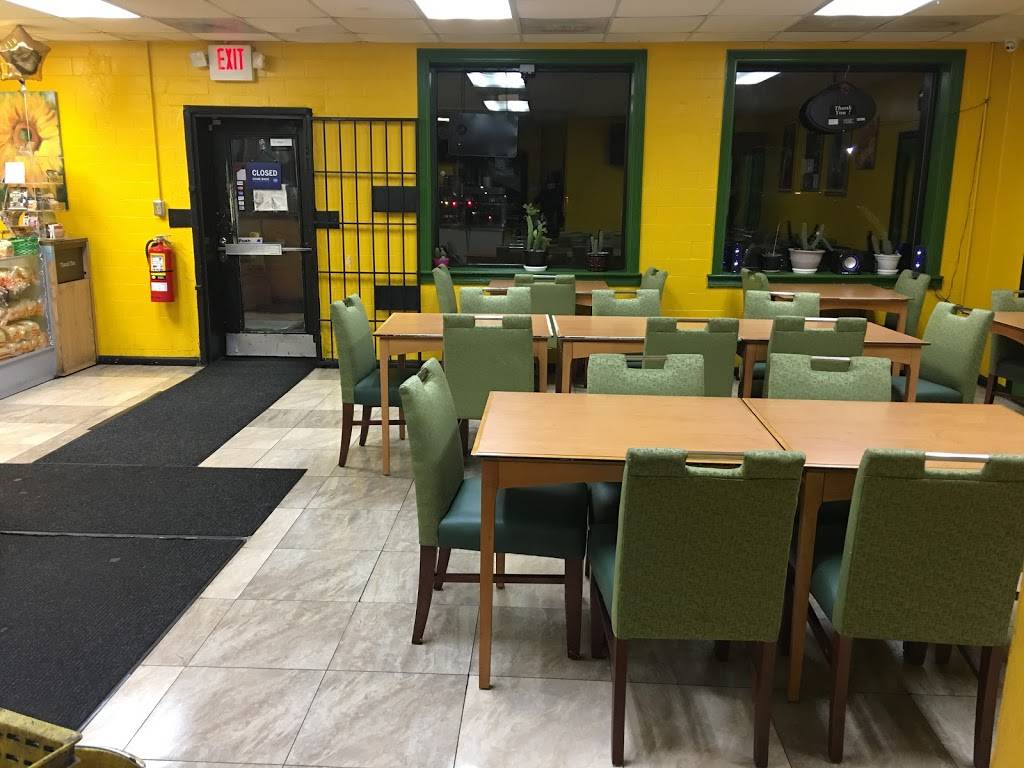 Jamaica Gees | restaurant | 3415 52nd Ave, Bladensburg, MD 20781, USA | 3017794330 OR +1 301-779-4330