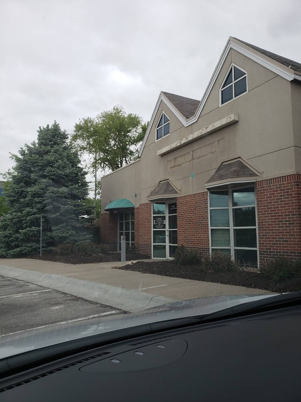 JC Mandarin | restaurant | 843 N 98th St, Omaha, NE 68114, USA | 4023937988 OR +1 402-393-7988