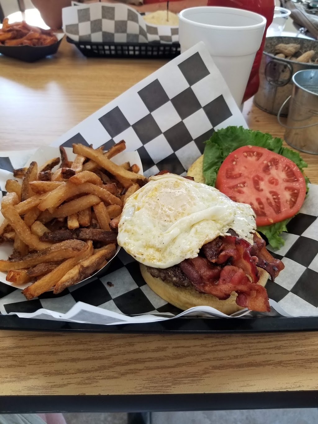 Beach Castle Burgers | restaurant | 461 Ranger Rd #5, Mary Esther, FL 32569, USA | 8505867550 OR +1 850-586-7550