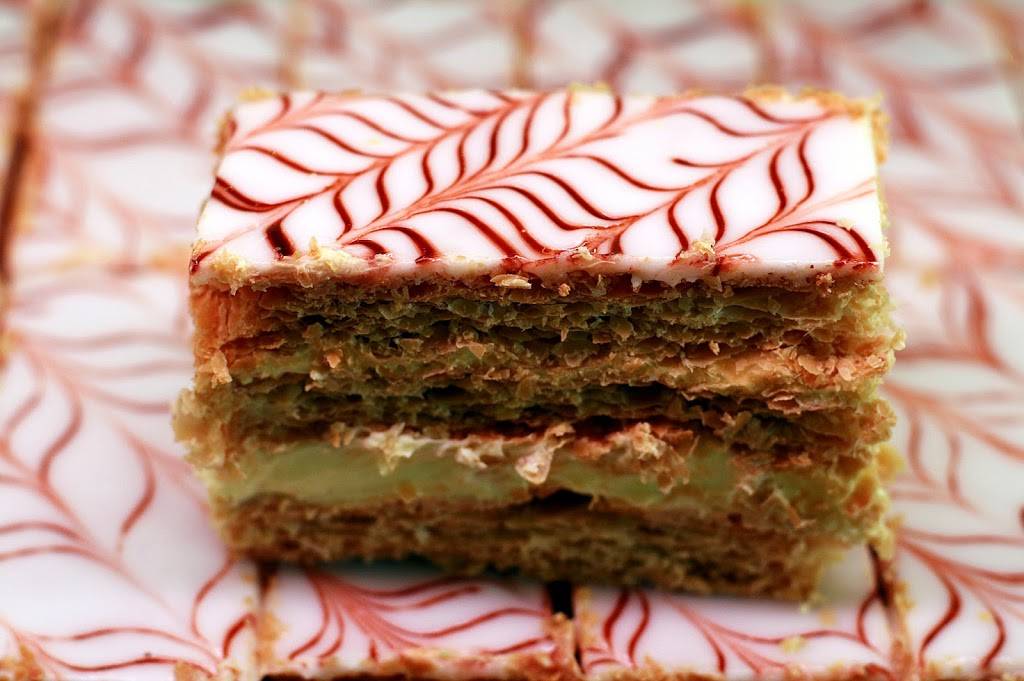 Fabians Cafe | bakery | 876 Markham Rd, Scarborough, ON M1H 2Y2, Canada | 4164381561 OR +1 416-438-1561