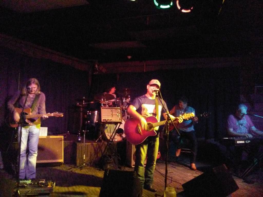 Double E Bar & Grill | night club | 4957 Lebanon Pike, Old Hickory, TN 37138, USA | 6158853400 OR +1 615-885-3400