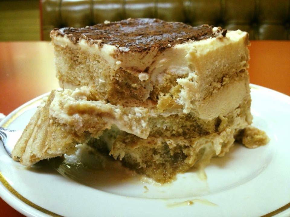 La Gondola Pizzeria | restaurant | 4 Market Square, Pittsburgh, PA 15222, USA | 4122615252 OR +1 412-261-5252