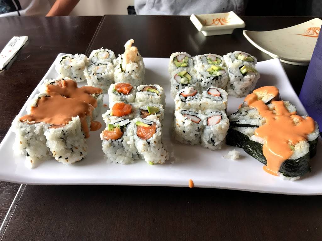 Sakura Sushi | restaurant | 170 McNaughton Ave W, Chatham, ON N7L 1R2, Canada | 5193809888 OR +1 519-380-9888