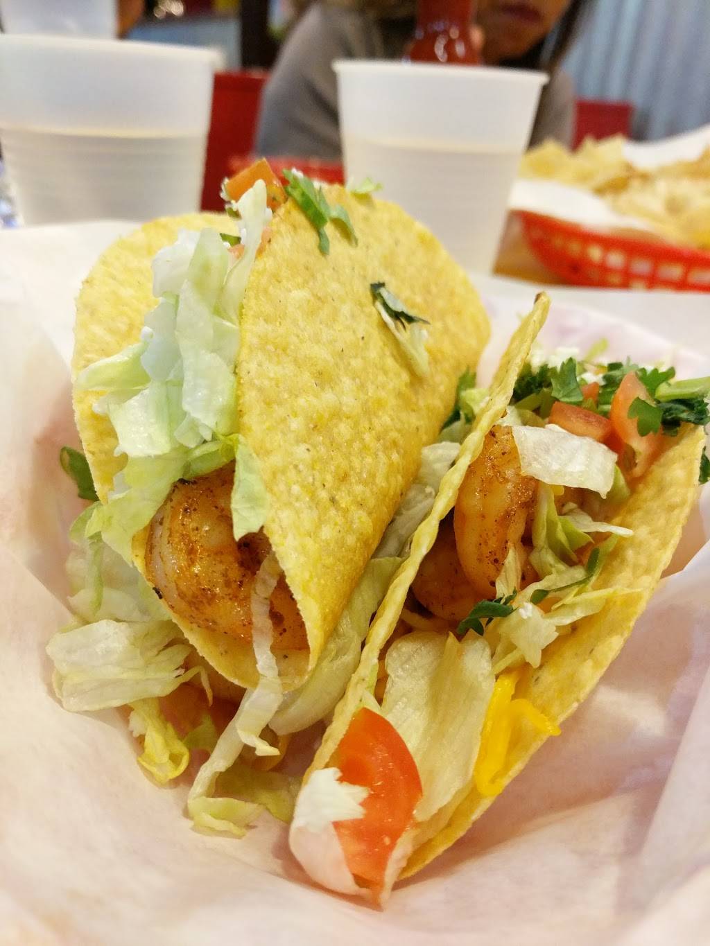 Fuzzys Taco | restaurant | 480 W E Southlake Blvd Suite 101, Southlake, TX 76092, USA | 8174882500 OR +1 817-488-2500