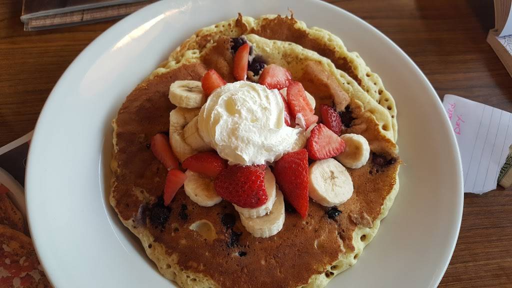 Dennys | restaurant | 3801 W Silver Springs Blvd, Ocala, FL 34482, USA | 3526208981 OR +1 352-620-8981