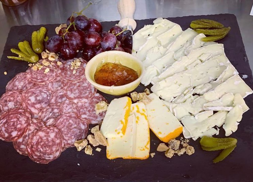 The Whisper Room | restaurant | 302 Jefferson St, Lafayette, LA 70501, USA | 3375348233 OR +1 337-534-8233